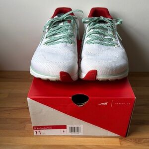 Altra Escalante 3 Running Shoes - White and Red
